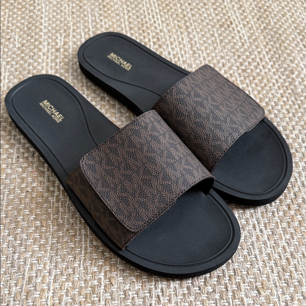 Michael Kors Brown & Black Logo Slide Women’s Sandals Size 11